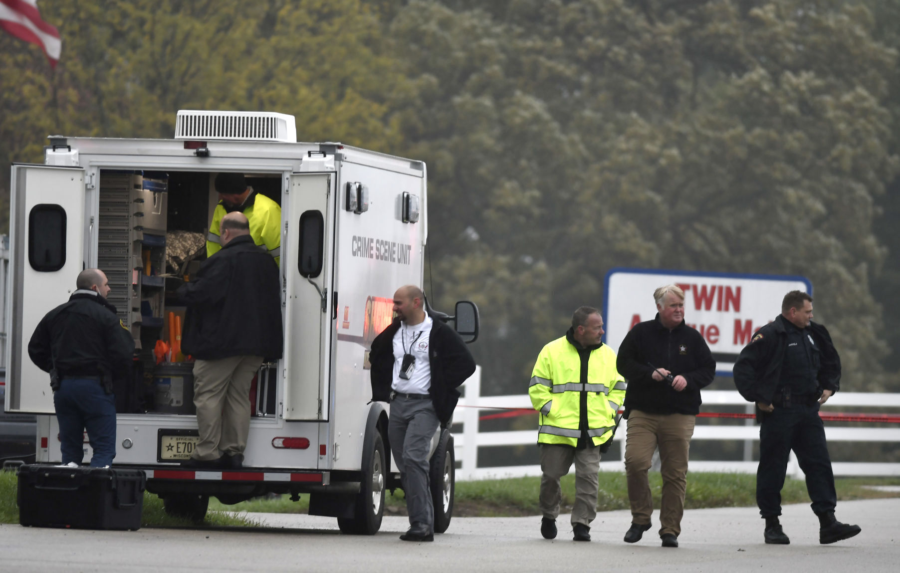 Person shot by Kenosha County deputies was in stolen vehicle associated with Chicago homicide